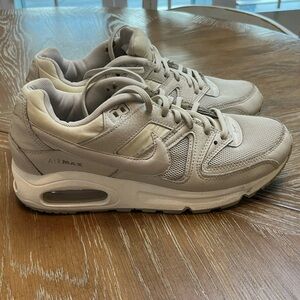Nike Womens Air Max Command Size 9 Running Sneakers Light Bone
